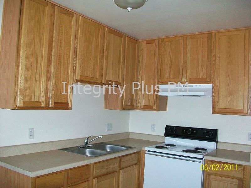 2nd image of 8191 W Sandy Ln #2