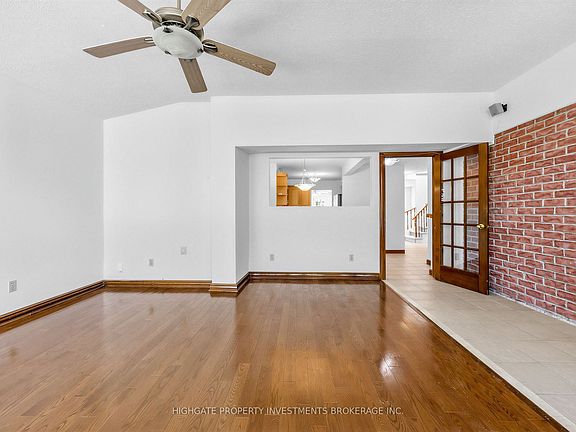 3rd image of 739 Edgewood Rd