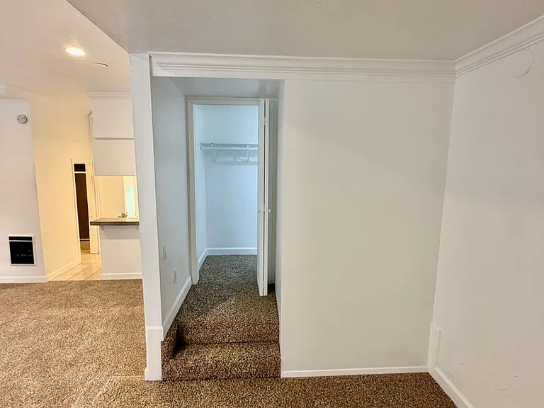332 Culver Boulevard 363 Pershing — Photo 7