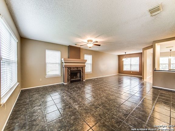 4th image of 15743 Lomita Springs Dr