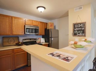 5208 Patterson Place Ln APT 304, Saint Louis, MO 63129