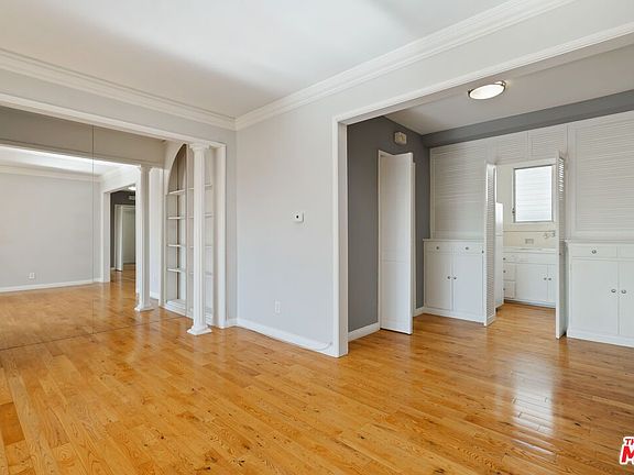 5th image of 1323 N Olive Dr #33D
