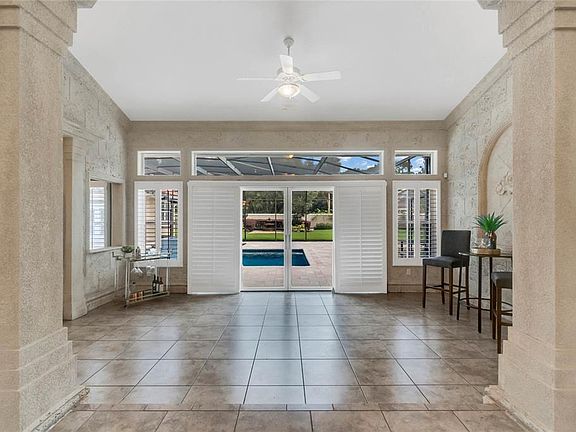 5th image of 128 Vista Oak Dr