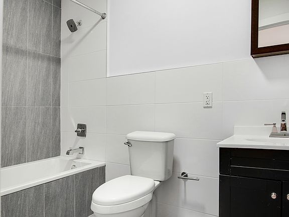 3rd image of 70 Lexington Ave #16E
