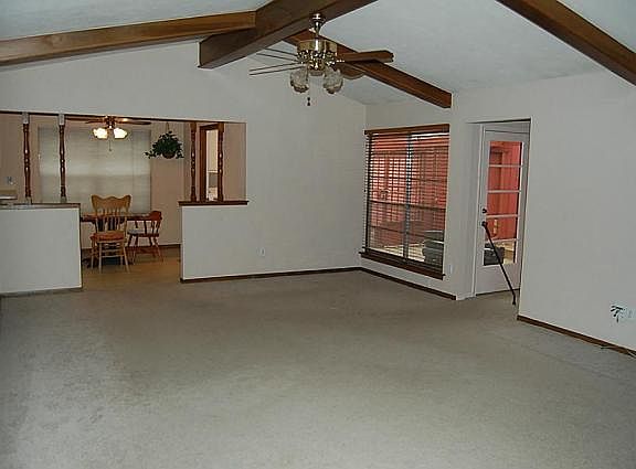 4th image of 8222 Green Lawn Dr
