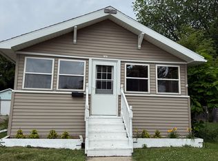 649 Mount Vernon St, Oshkosh, WI 54901
