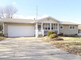 3045 N Pierce Ave, Springfield, MO 65803