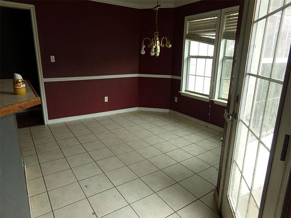 5th image of 108 Franklin Ct