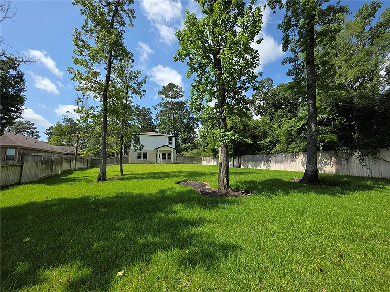 110 Elm Tree Cir — Photo 31