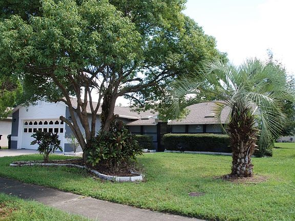 2nd image of 10317 Lazy Lake Dr
