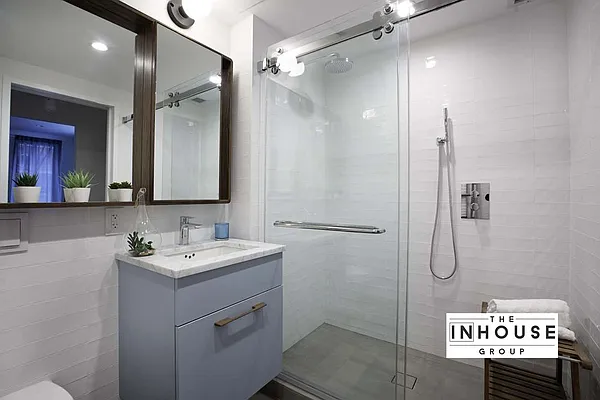 Sold by The In House Group | media 25