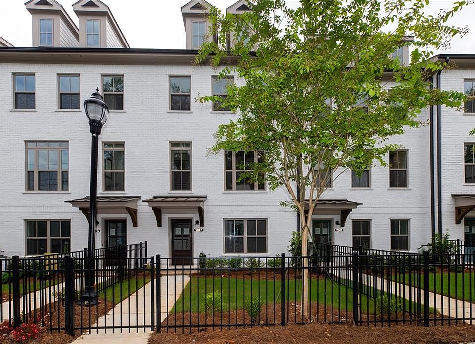 1st image of 2887 Elmwood Dr #9