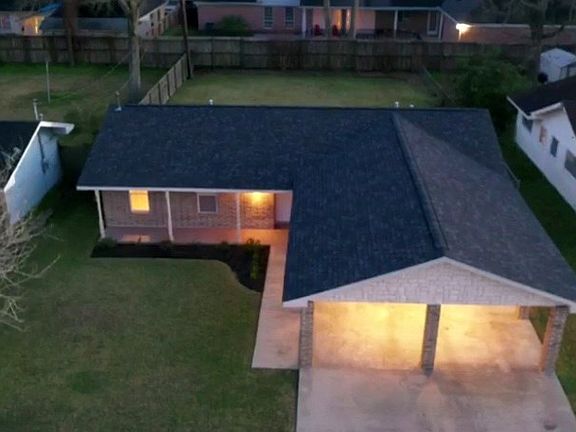 3rd image of 5075 Milton Dr