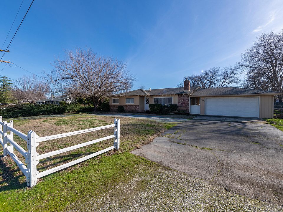 1st image of 21911 Hillside Dr