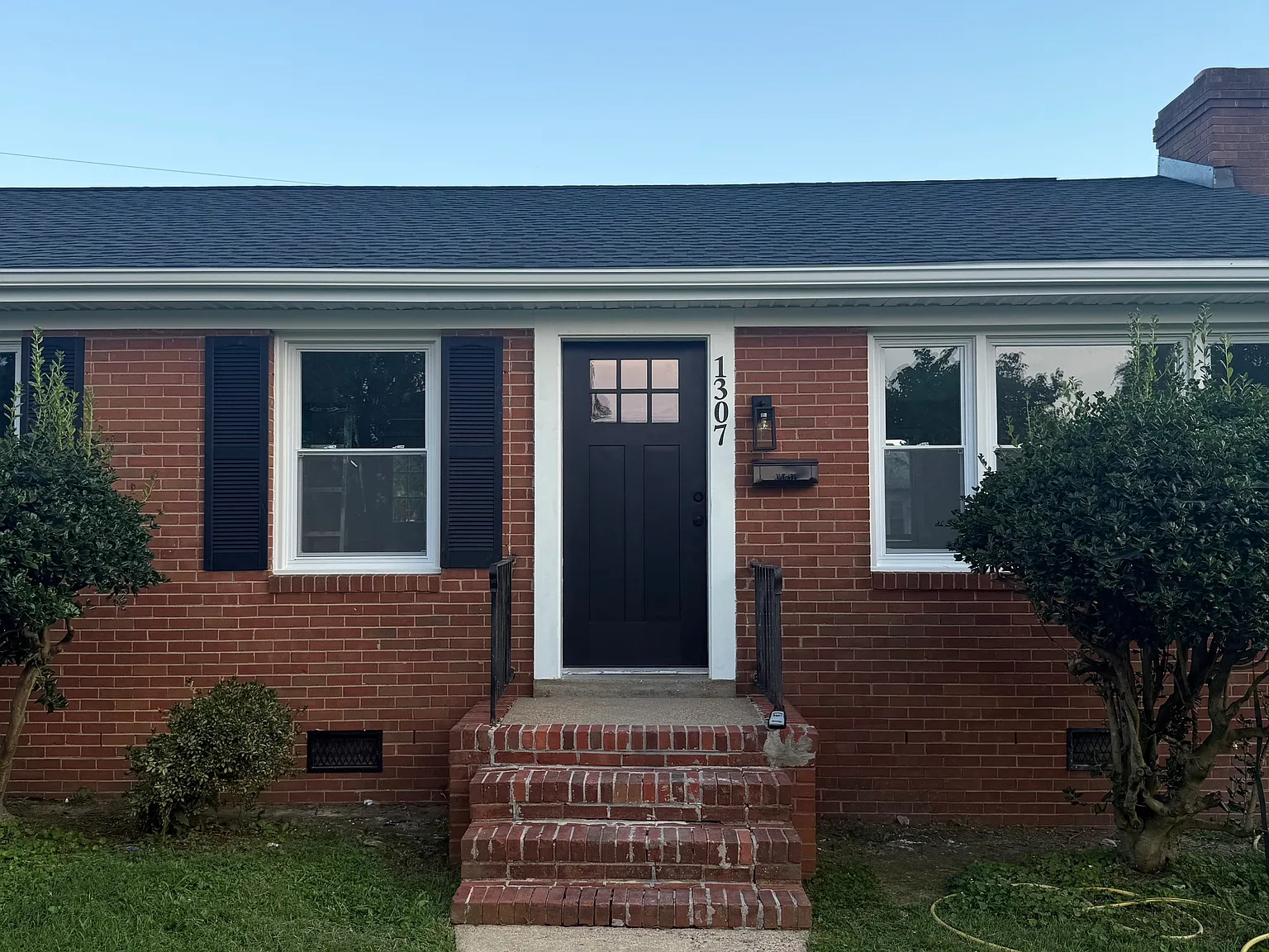 1307 T St — Photo 2