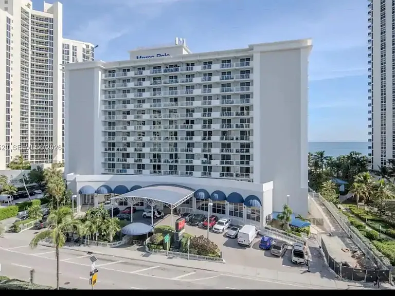 19201 Collins Ave #436 — Photo 3