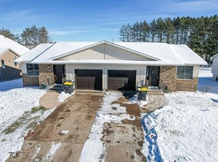 1144 Grandview Ave, Tomah, WI 54660