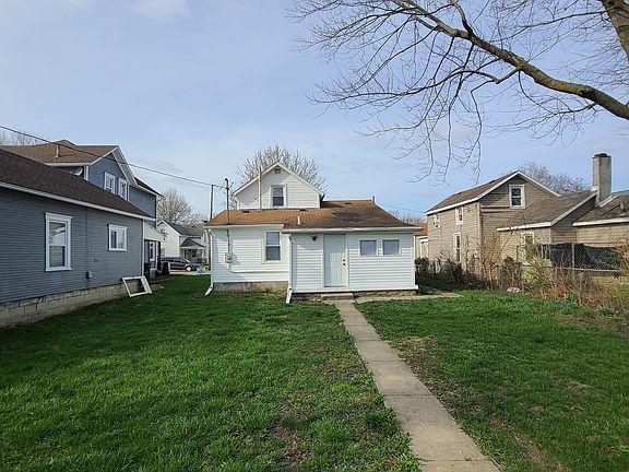 2nd image of 623 Wood St