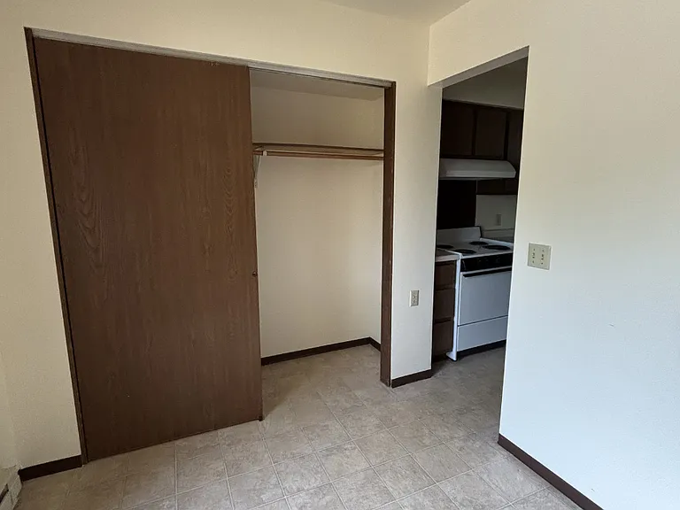 401 Morgan Ave #1 — Photo 10