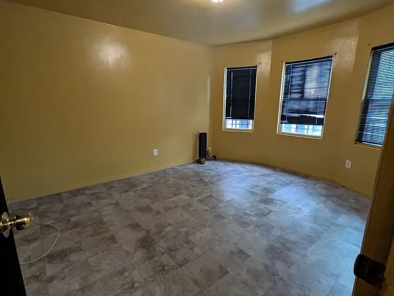 89 Saratoga Ave #1 — Photo 9