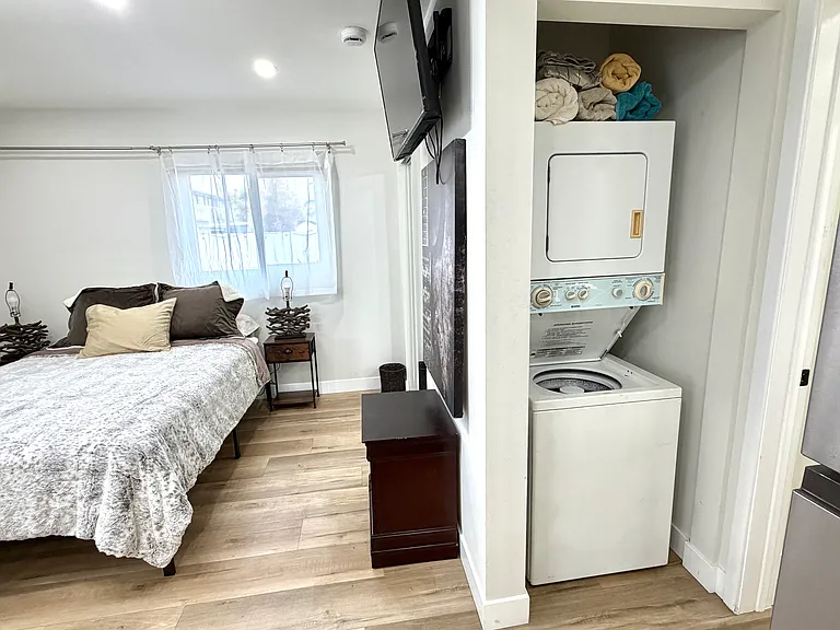 964 Florence St #3 — Photo 5