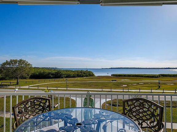 3rd image of 506 Shore Dr W