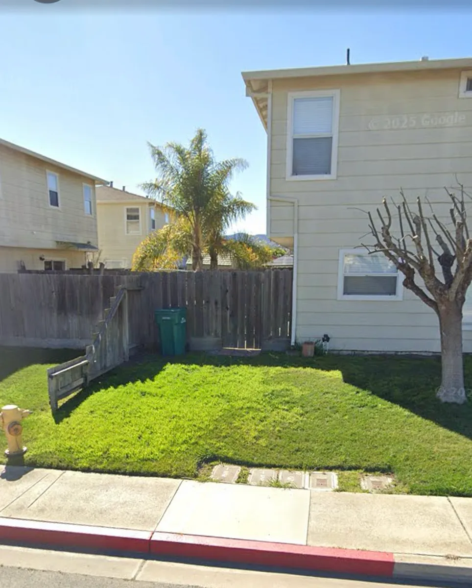 Building Photo - 329 Mustang Ct #A