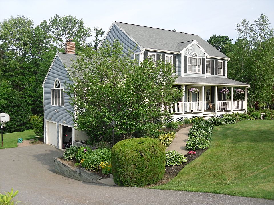 1st image of 32 Farmington Dr