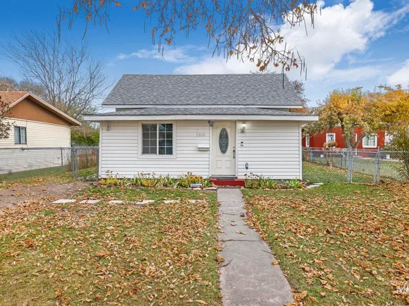 1235 Yale Ave, Burley, ID 83318