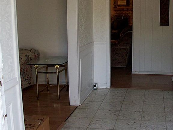 2nd image of 5015 Fallen Oaks Dr