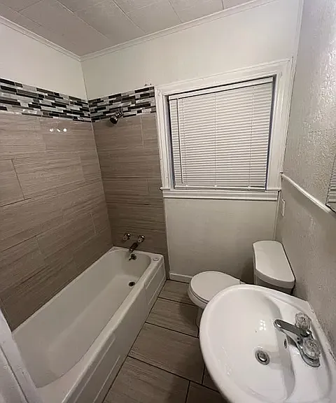 315 E Pipkin St — Photo 11