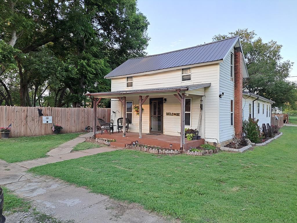 710 Kansas, Longton, KS 67352 MLS 47143 Zillow
