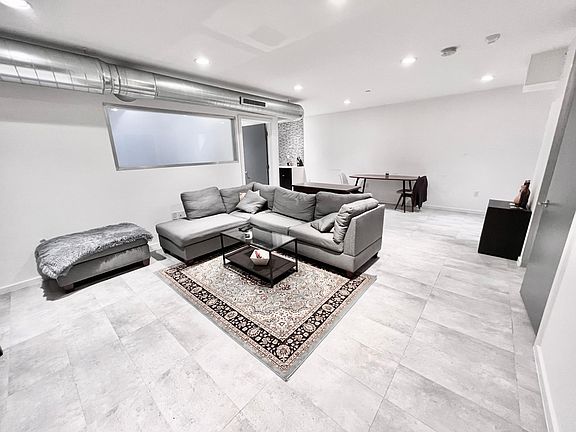 4th image of 1531 N Franklin St #1O