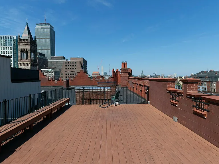 271 Dartmouth St #2M — Photo 15