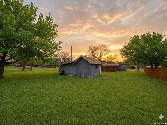 4th image of 106 Adkins Road