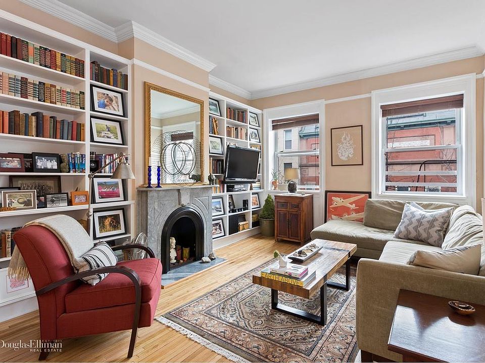 1st image of 406 W 46th St APT 4A