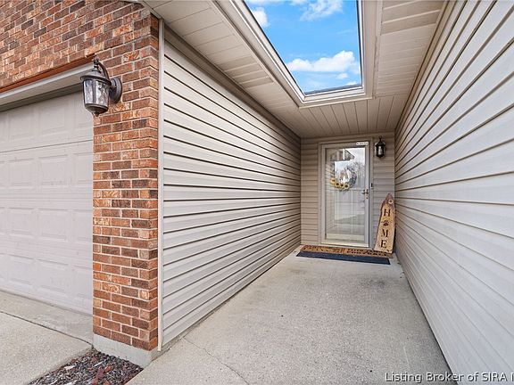4th image of 1213 Pebble Creek Drive
