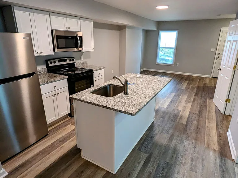 Park Northside Apartments — Photo 55