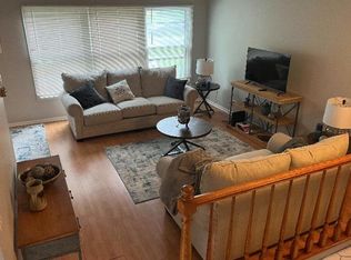 829 S Roosevelt Ave, Arlington Heights, IL 60005