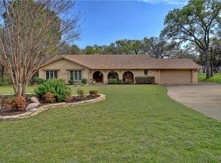 117 Normandy Ave, Azle, TX 76020