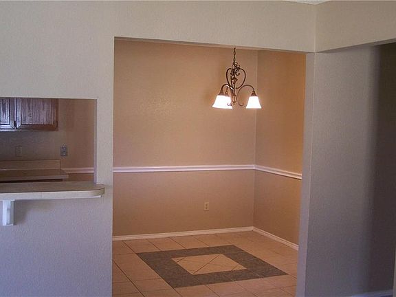 4th image of 7400 Nantucket Dr #7400