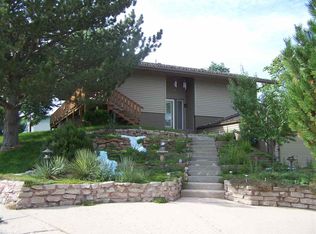 1602 W 1st St, Mccook, NE 69001