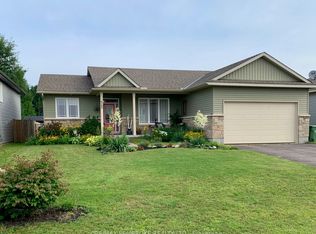 545 Gardner Cres, Petawawa, ON K8H0C4
