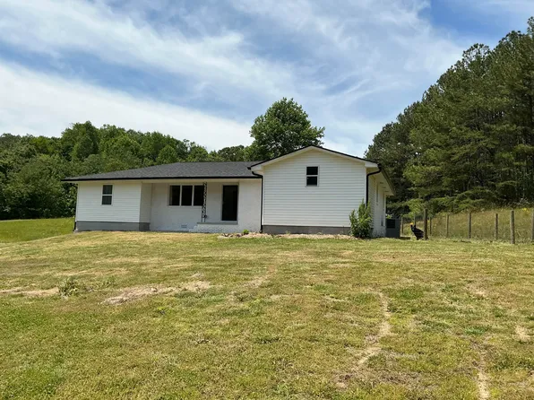 1144 Ridgeway Rd, La Fayette, GA 30728