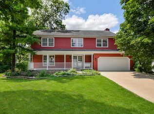 2230 Barger Ct, Wheaton, IL 60189