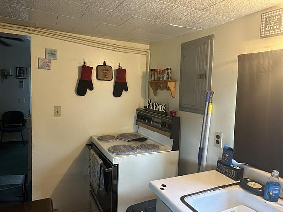 5th image of 132/134 N Howard Ave