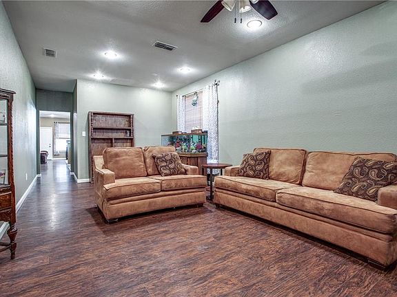 4th image of 6449 Freshwater Ln