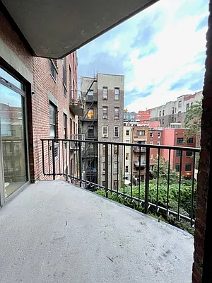 Rented by A Space Realty NY LLC | media 11