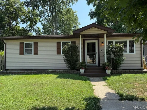 720 E Main St, Greenville, IL 62246