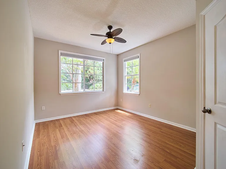 6101 Myrtlewood Cir W — Photo 10